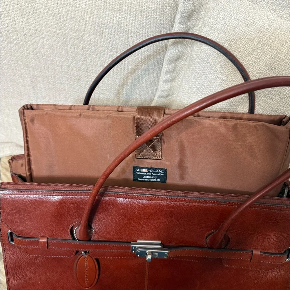 Pelle Studio Classic Brown Leather Satchel - Picture 7 of 8
